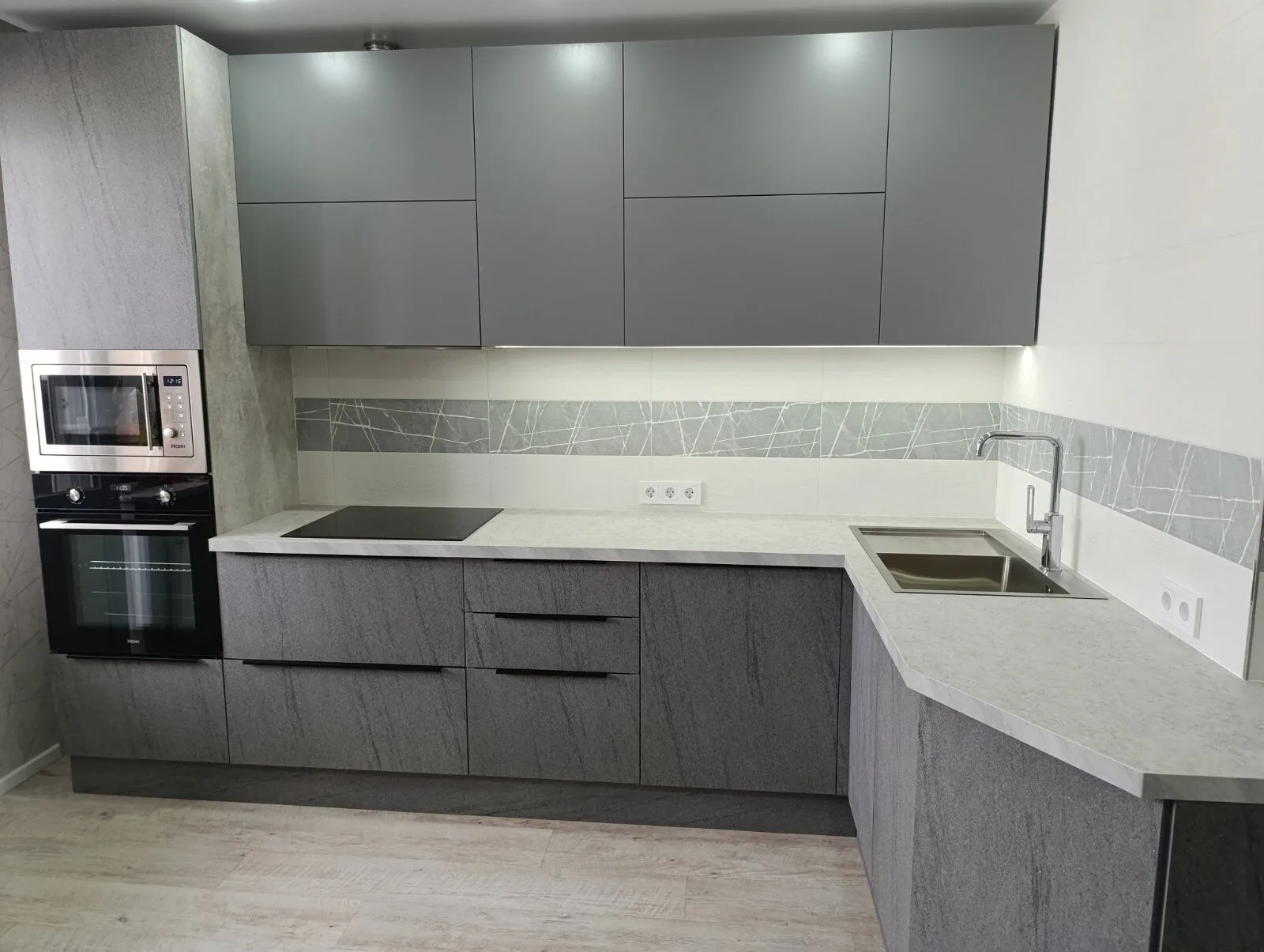 Кухонный гарнитур в стиле лофт.